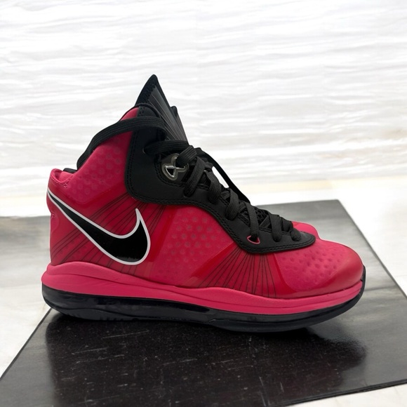 NIKE LEBRON 8 V2 Spark Solar Red Pink GS Size YOUTH 6.5 - Picture 1 of 8